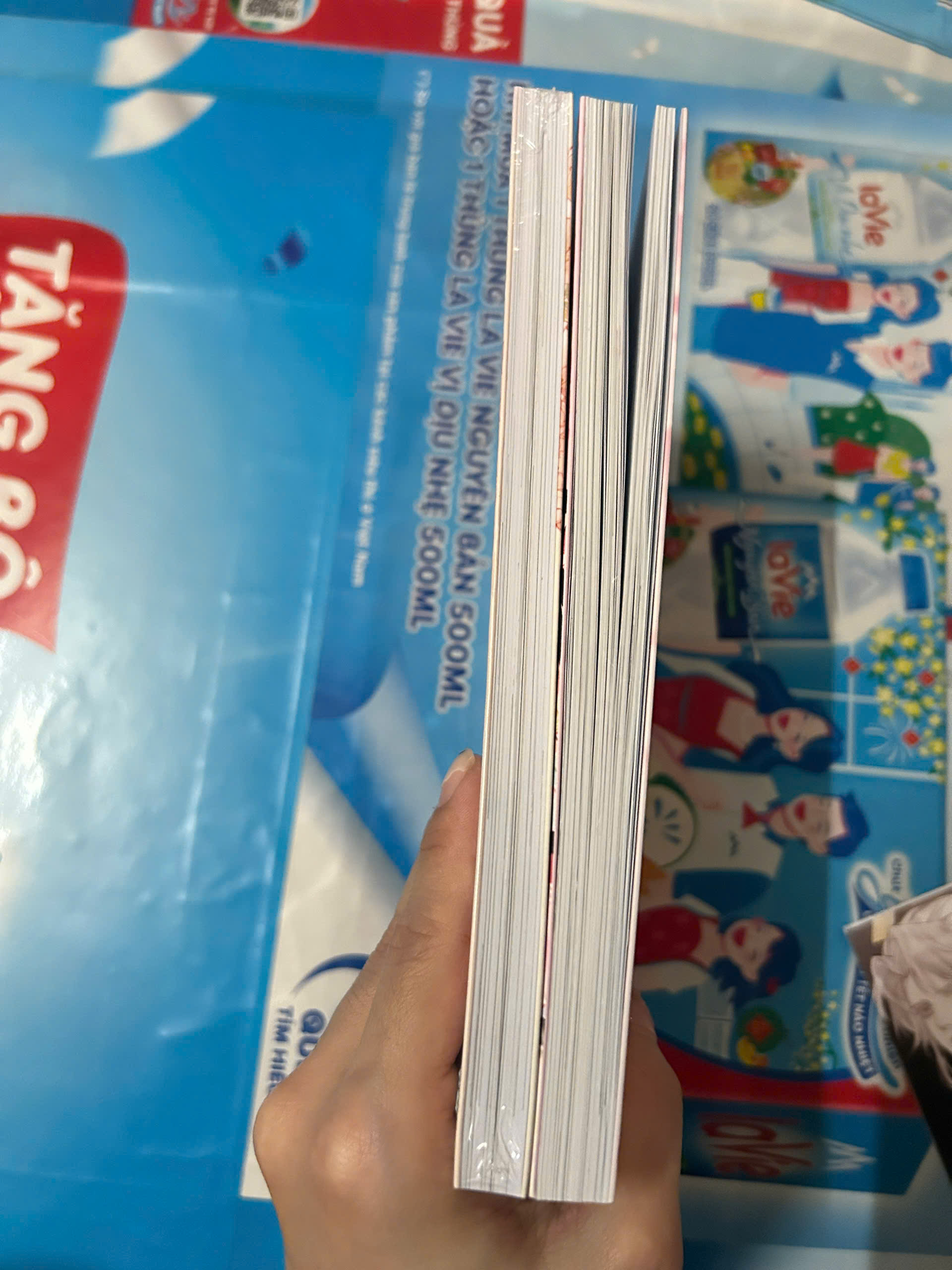 Truyện tranh - Lưu Niên Trản 1 2 (Bản Đặc Biệt)