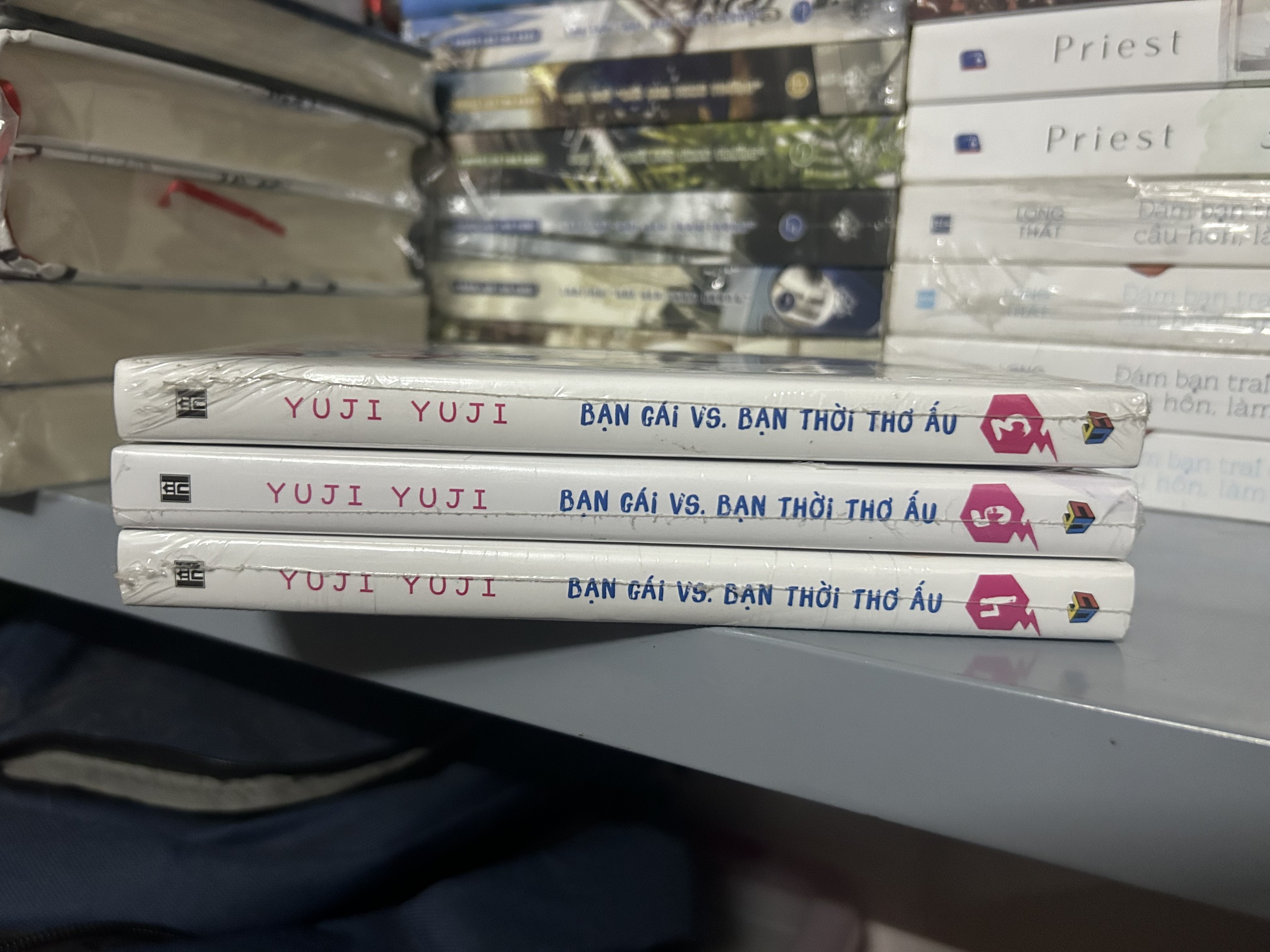 Sách - Bạn gái Vs Bạn thời thơ ấu - Tập 1 2 3 4 5