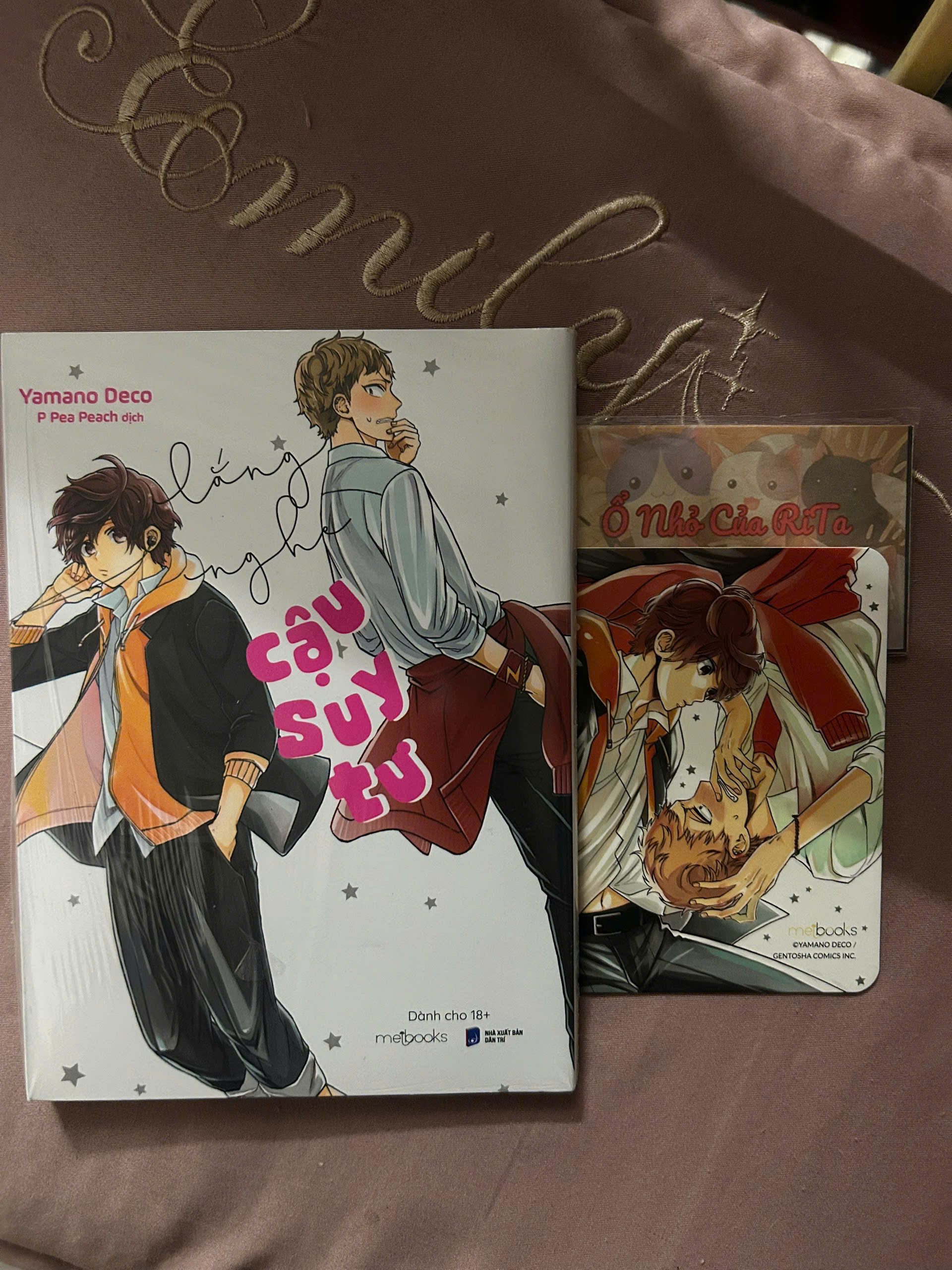 Truyện tranh - Lắng Nghe Cậu Suy Tư - Tặng kèm postcard ngẫu nhiên