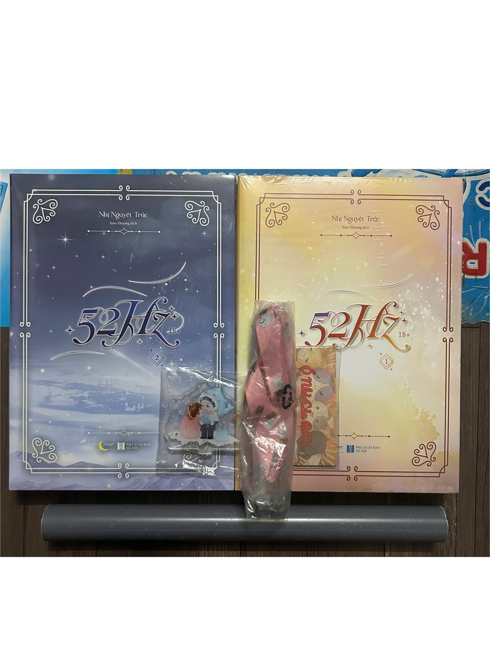 Sách - 52Hz - Tập 1+2 - Bản Đặc Biệt - Tặng Kèm Poster + Standee