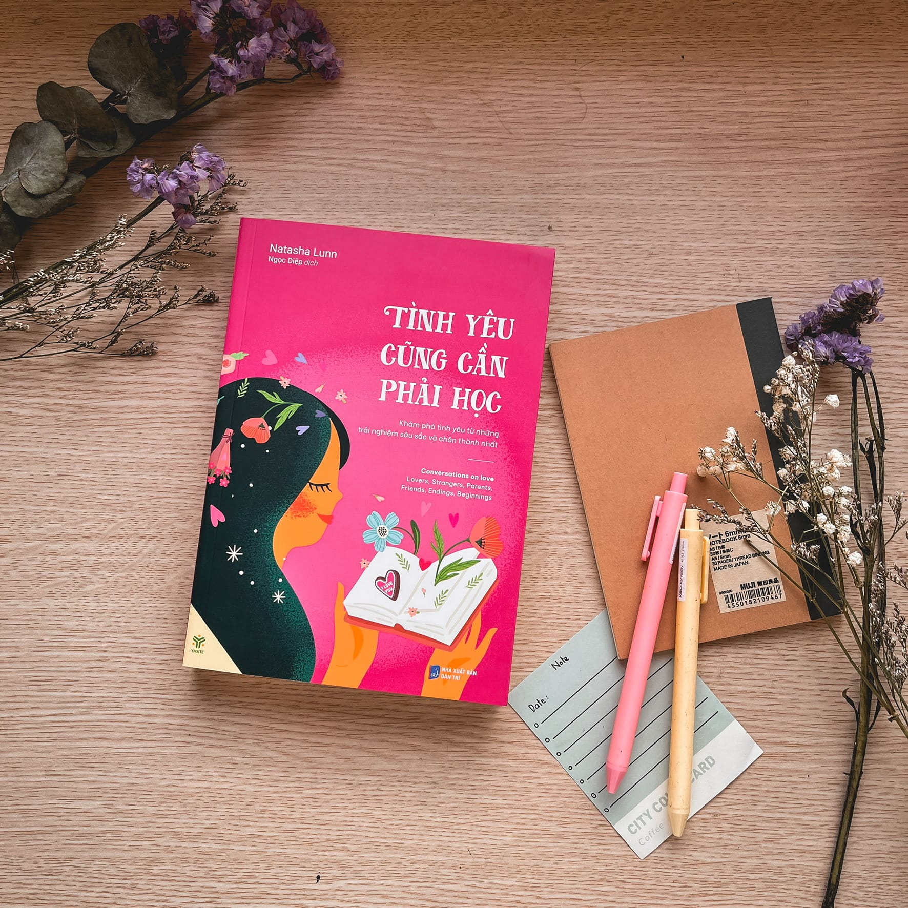 Sách Tình Yêu Cũng Cần Phải Học-Khám Phá Tình Yêu Từ Những Trải Nghiệm Sâu Sắc Và Chân Thành Nhất- YMATE