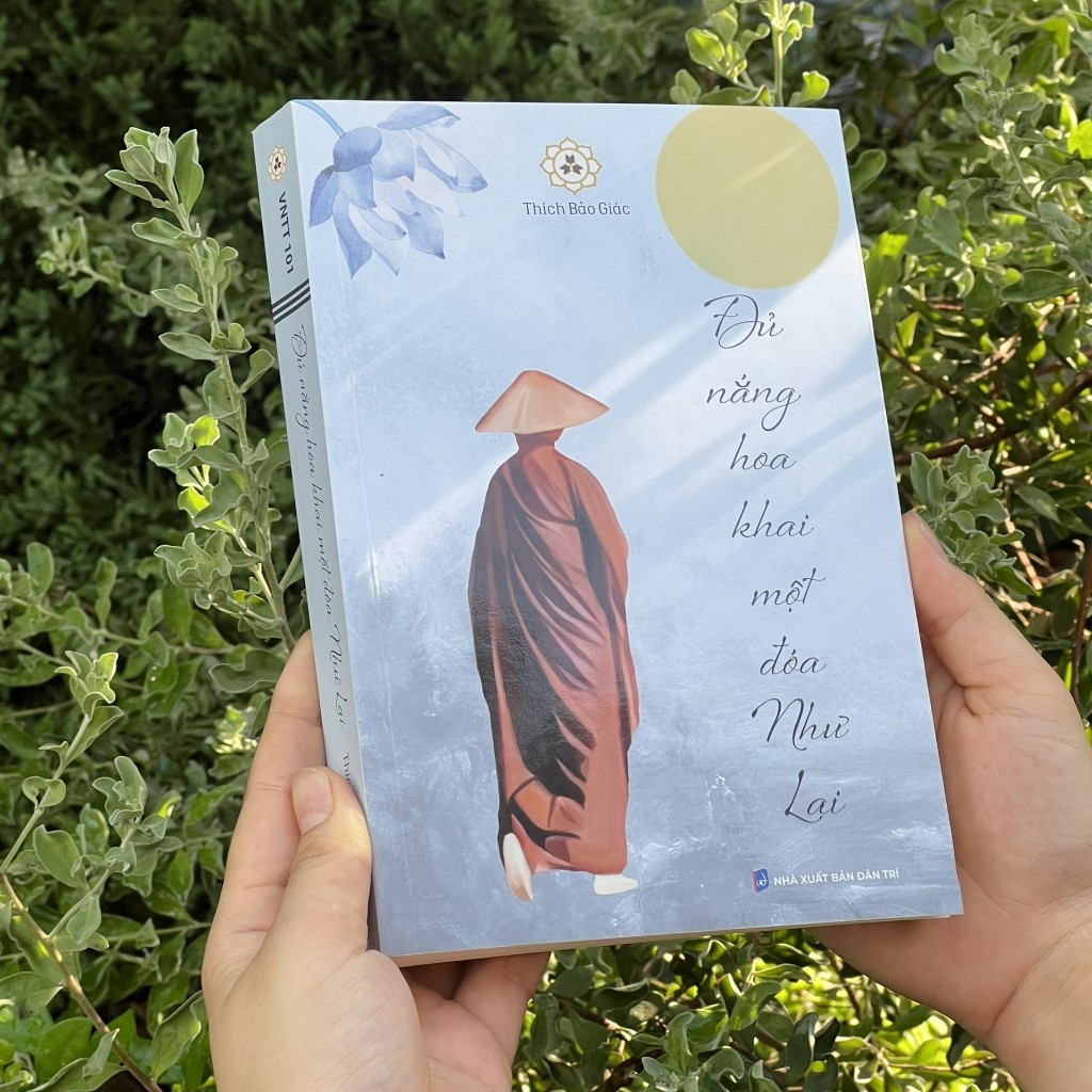 Sách - Đủ Nắng Hoa Khai Một Đóa Như Lai - Vĩnh Nghiêm Books