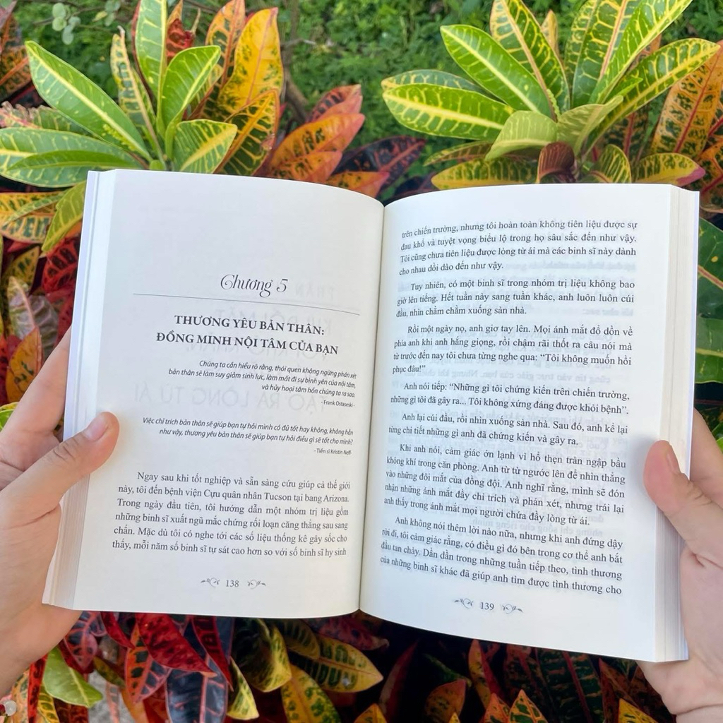 Sách - Chào Ngày Mới Tôi Yêu Bạn - Shauna Shapiro - Vĩnh Nghiêm Books