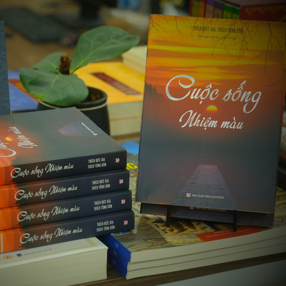 Sách - Cuộc Sống Nhiệm Màu - Vĩnh Nghiêm Books