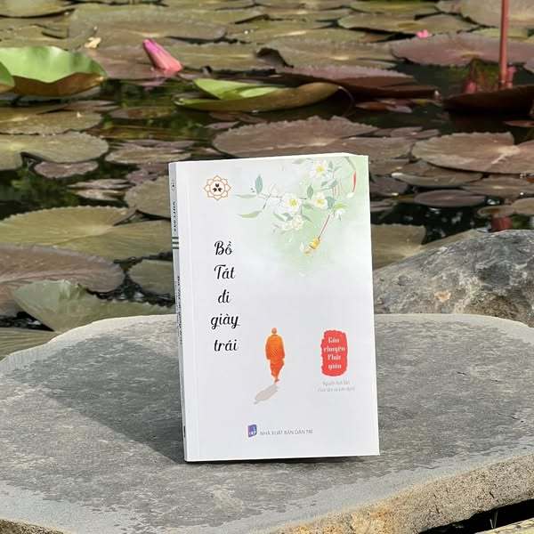 Sách - Bồ Tát Đi Giày Trái - Câu Chuyện Phật giáo - Vĩnh Nghiêm Books