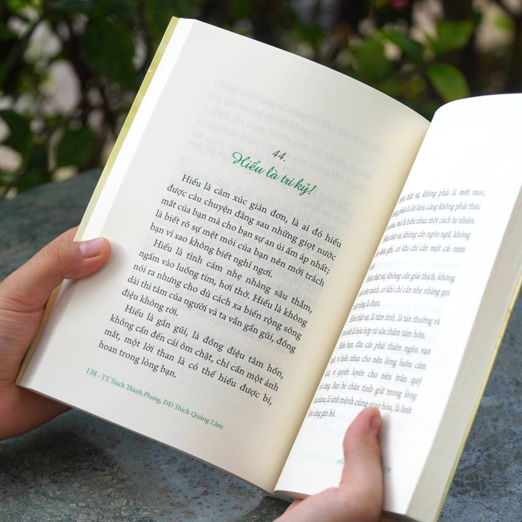 Sách - An Lạc Giữa Dòng Đời - Vĩnh Nghiêm Books