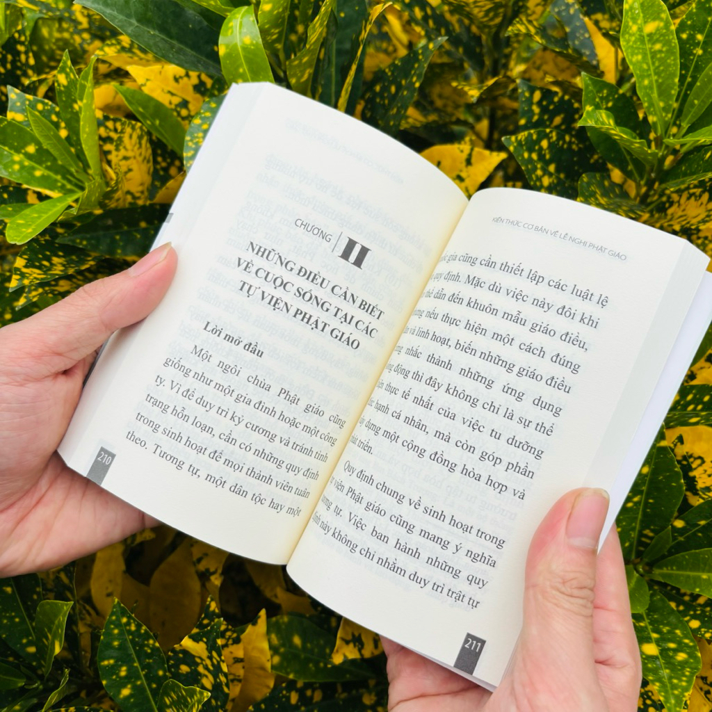 Sách - Kiến Thức Cơ Bản Về Lễ Nghi Phật giáo - Vĩnh Nghiêm Books