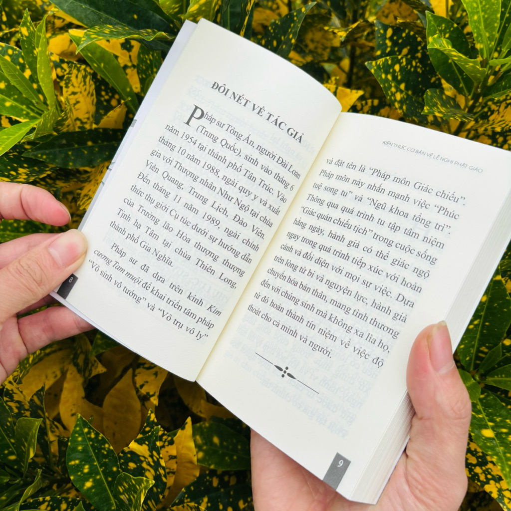 Sách - Kiến Thức Cơ Bản Về Lễ Nghi Phật giáo - Vĩnh Nghiêm Books