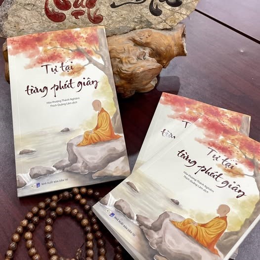 Sách - Tự Tại Từng Phút Giây - Hòa Thượng Thánh Nghiêm - Vĩnh Nghiêm Books