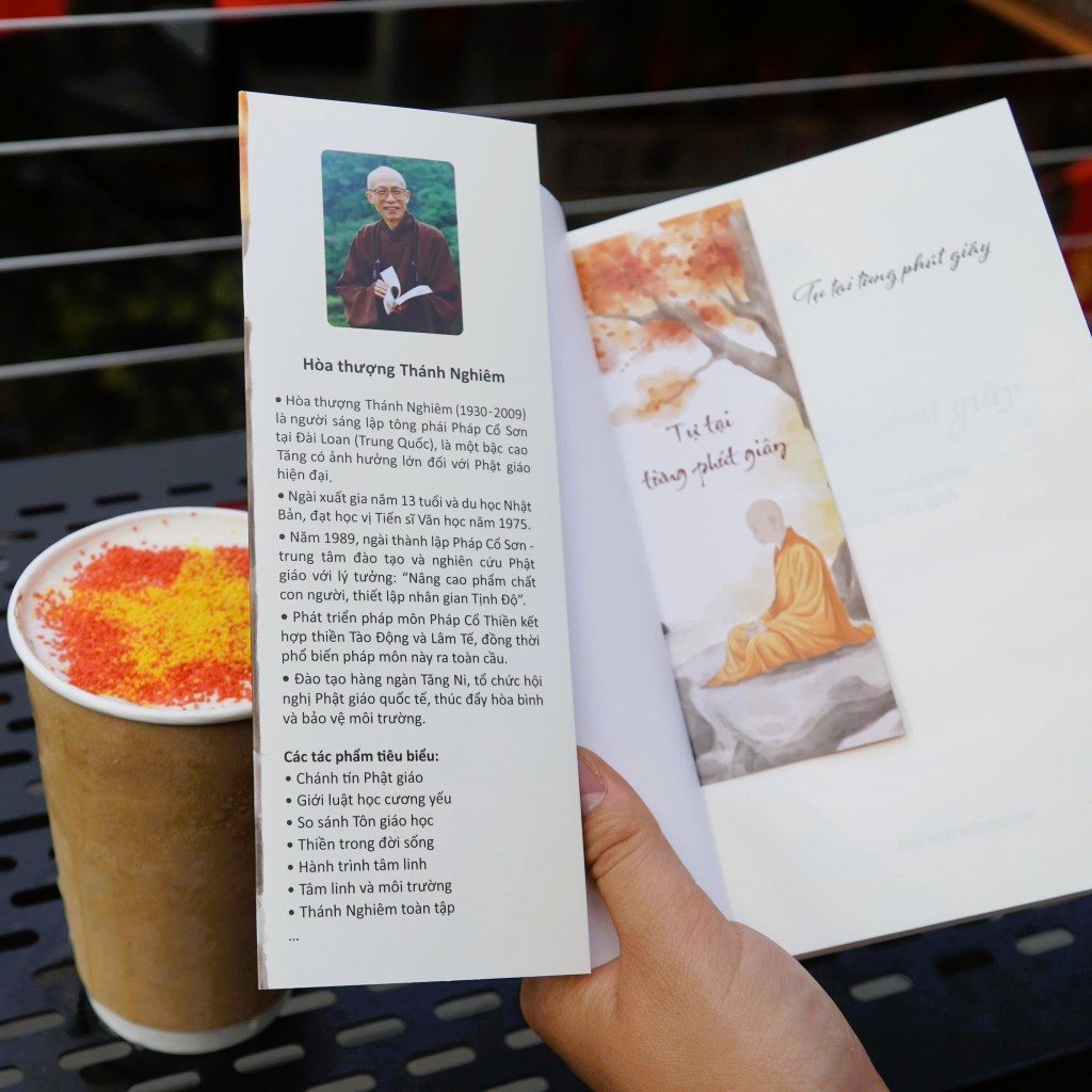 Sách - Tự Tại Từng Phút Giây - Hòa Thượng Thánh Nghiêm - Vĩnh Nghiêm Books
